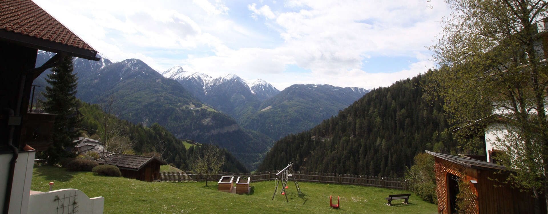 Haus Vögele mit Garten mit Ausblick auf Serfauser Bergwelt