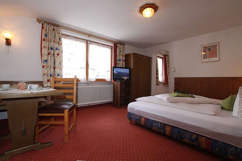 Haus Vögele Appartement 4 mit Schlafbereich, Küche und Essbereich